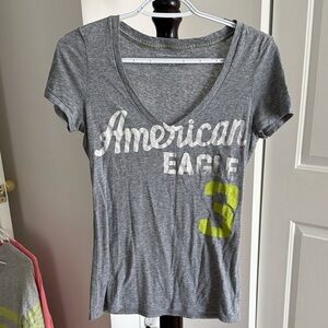 American Eagle Outfitters Heather Gray Tee